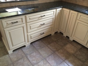 Furniture-look cabinets